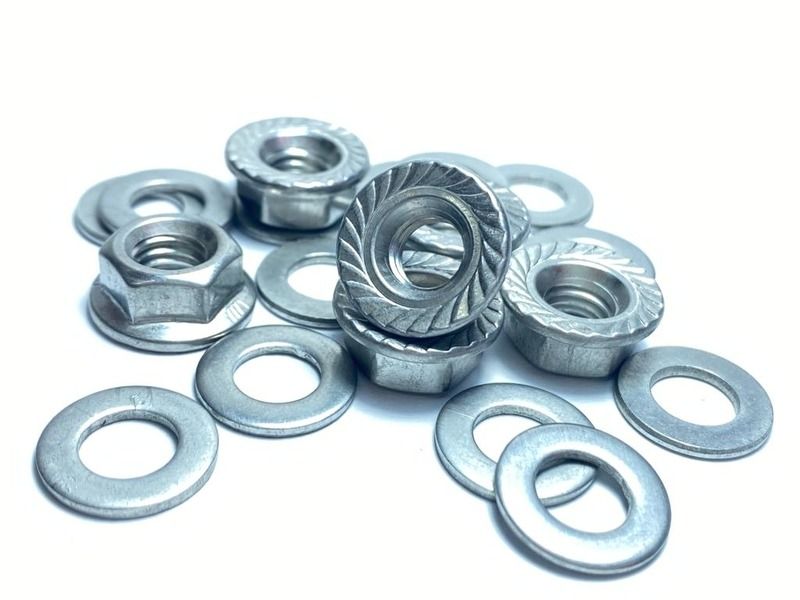 Peças de aço inox após processo de passivação