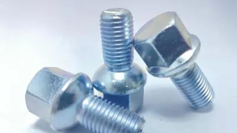 Banho De Zinco Branco: Proteção E Acabamento Ideal